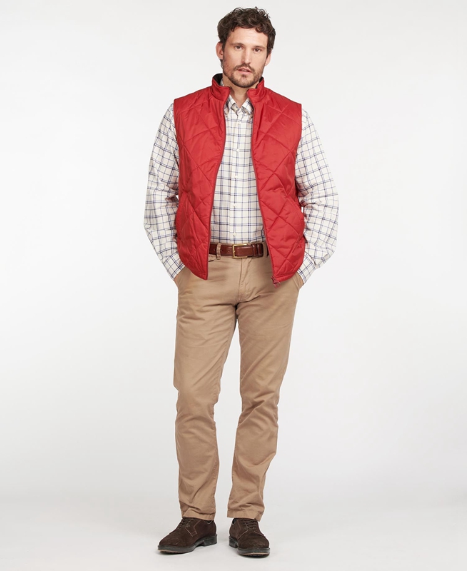 Men's Barbour Finn Vest Red | LWNBSZ-264